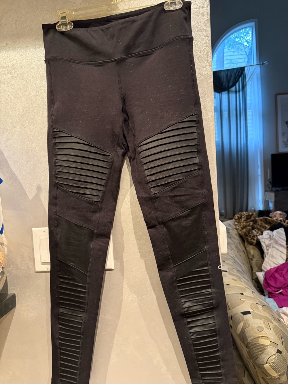 ALO Yoga Black Ribbed Moto Leggings